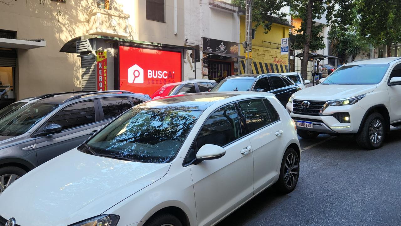 Campanha de mídia externa do BUSCAi na rua